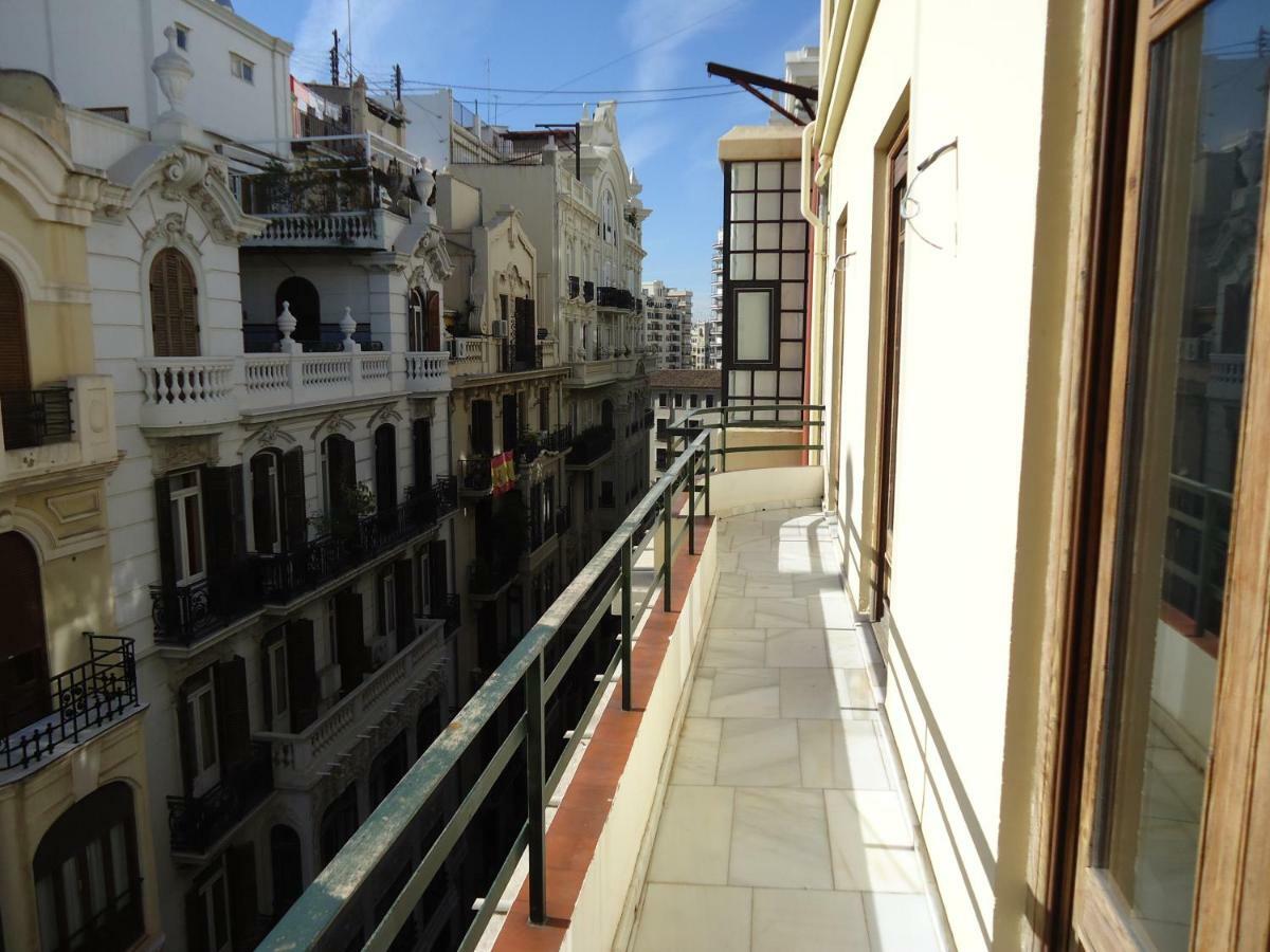 Entre la Estación y el Ayuntamiento Valência Exterior foto